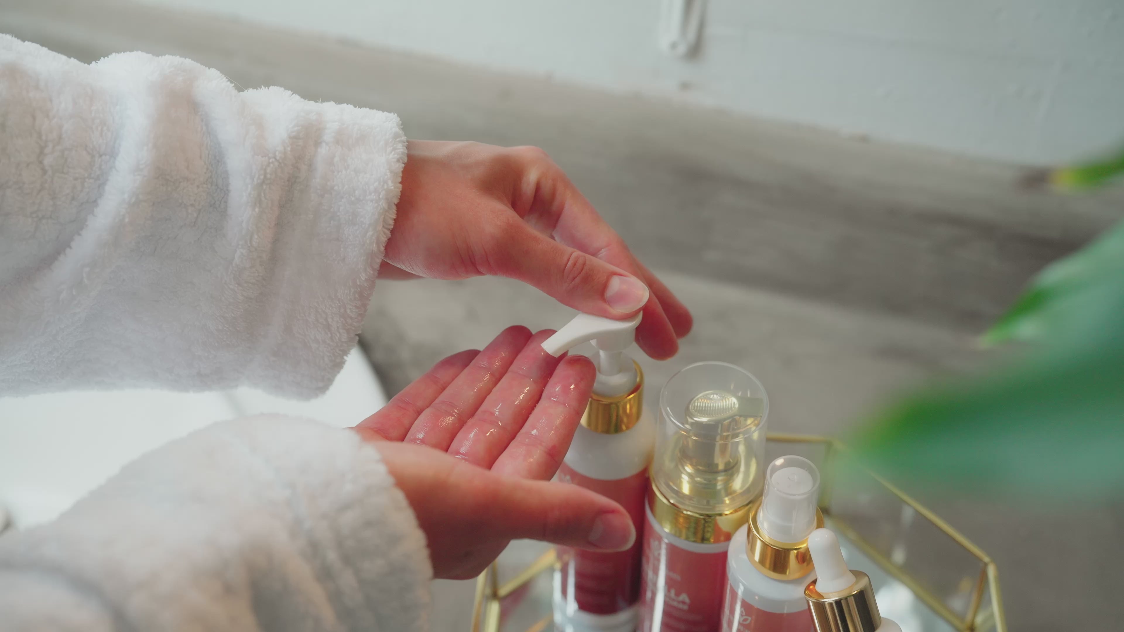 Centella Cleansing Oil — usage video